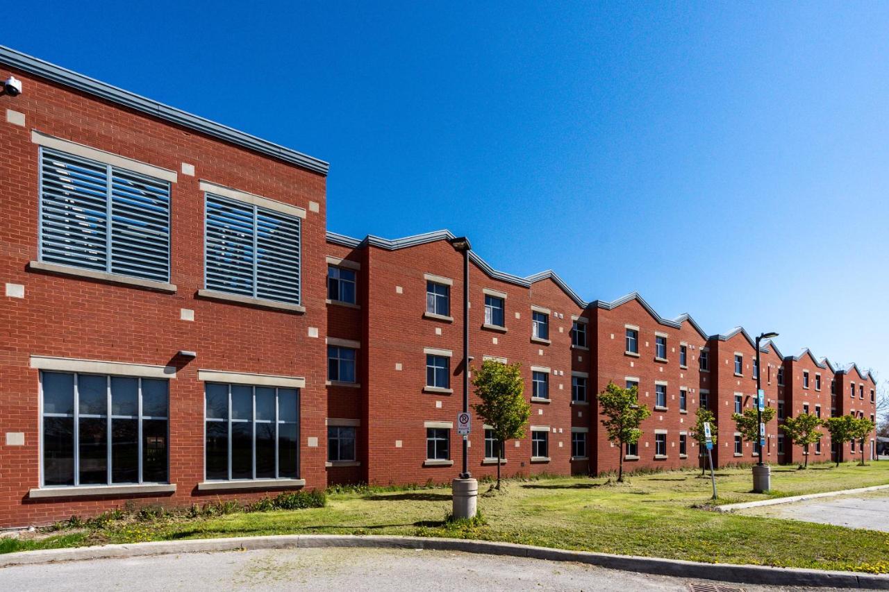 Residence & Conference Centre - Уеланд Екстериор снимка